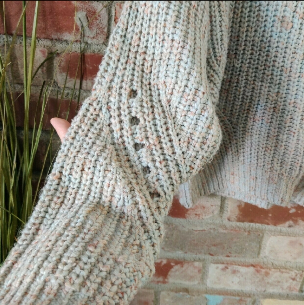 PointSur Chunky Ribbed Sweater - Picture 6 of 10